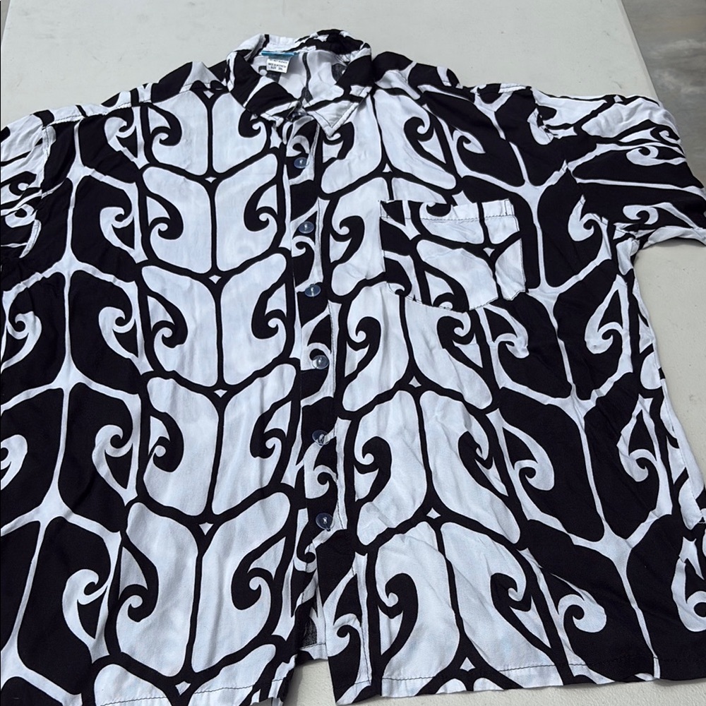 Black and White Patterned Casual Button Down Shirt